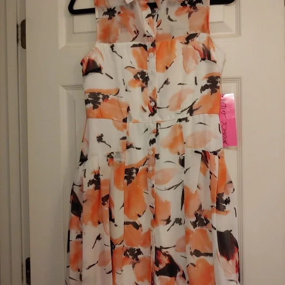 Betsey Johnson shirt dress - Picture 3 of 4